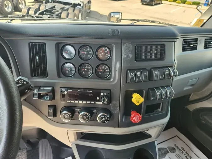 2023 PETERBILT 579