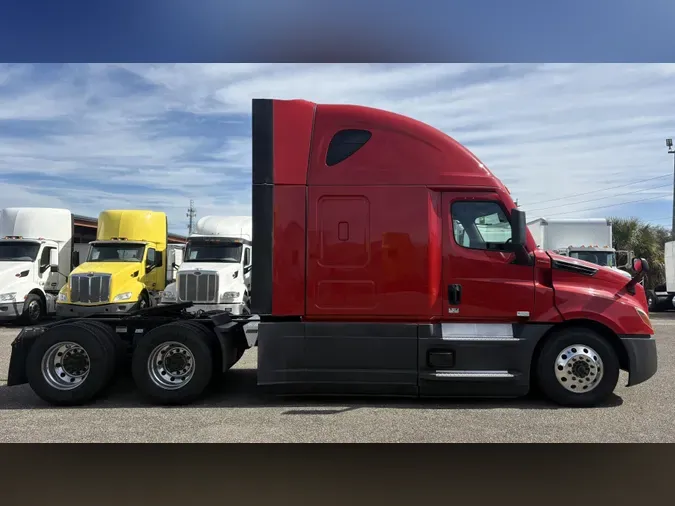2022 Freightliner Cascadia