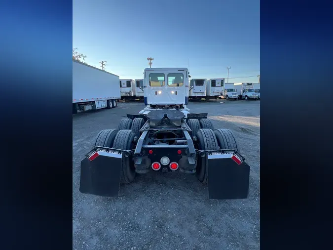 2018 FREIGHTLINER/MERCEDES CASCADIA 125