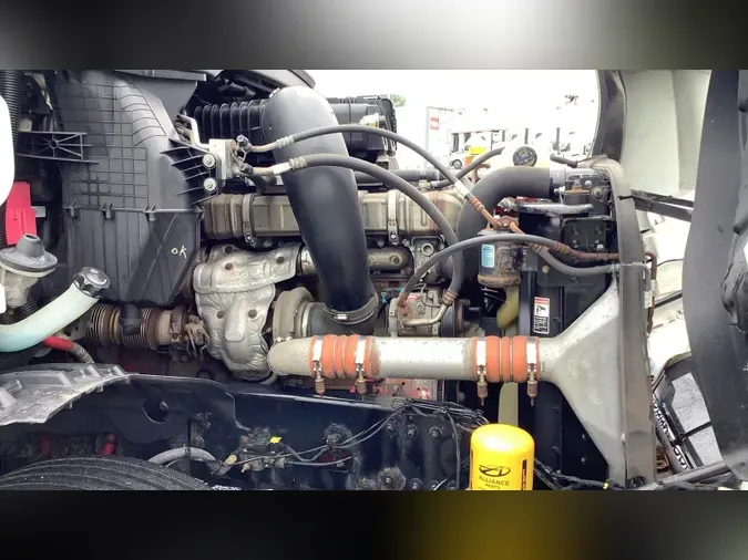 2020 Freightliner Cascadia 126