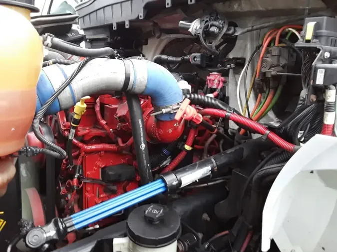 2019 NAVISTAR INTERNATIONAL MV607 (4X2)