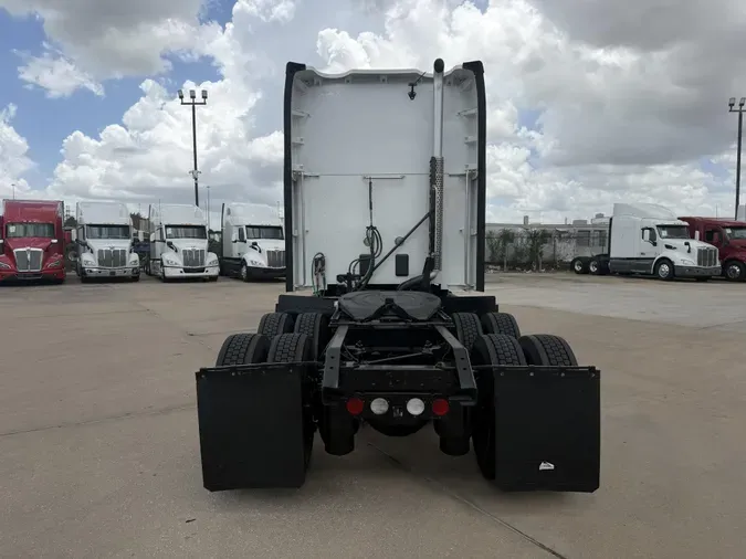 2021 Kenworth T68016fc92b0bc98c16449b5d4abe4625c97