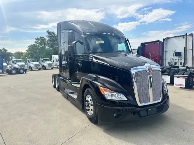 2025 Kenworth T680