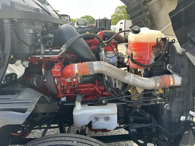 2020 International LT625