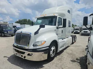 2019 NAVISTAR INTERNATIONAL LT625 SLPR CAB