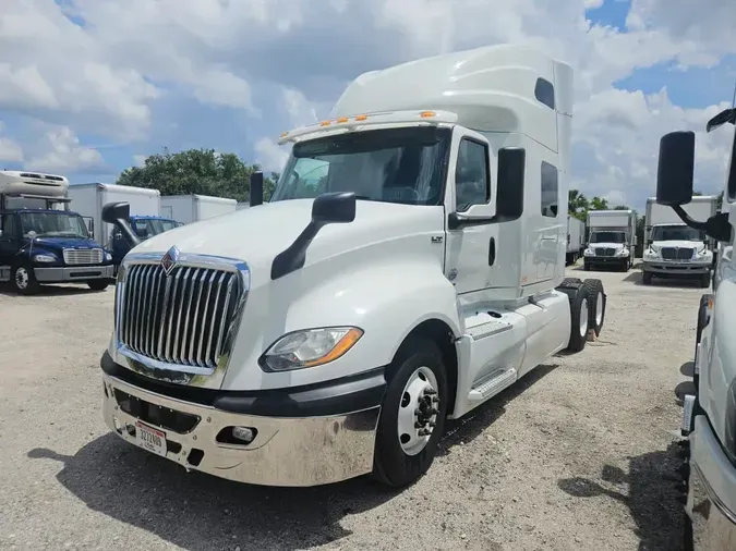 2019 NAVISTAR INTERNATIONAL LT625 SLPR CAB17067d4cb5eb37d28810ba383b037c06