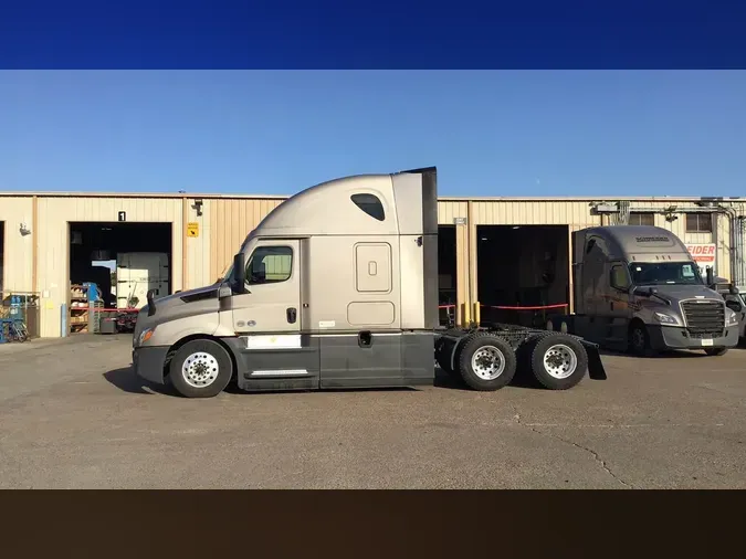 2025 Freightliner Cascadia 12617081249aa3a07da2816be905b1616dd