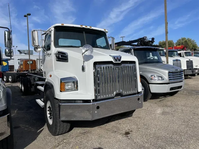 2015 WESTERN STAR/AU CONVENTIONAL