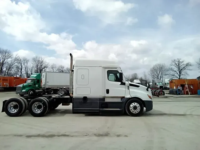 2021 Freightliner Cascadia 126170e4097e2a9be9e1657faf48484dd08