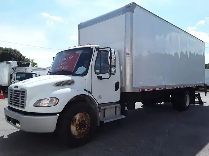 2018 FREIGHTLINER M2 106