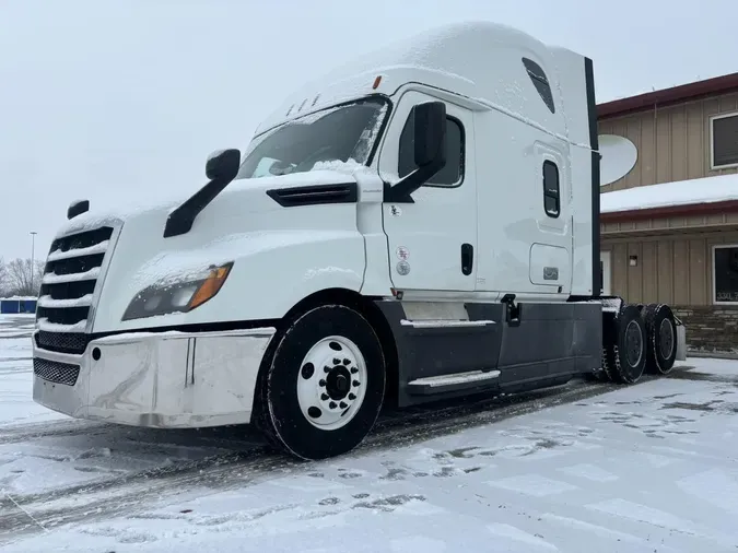 2019 Freightliner Cascadia 126