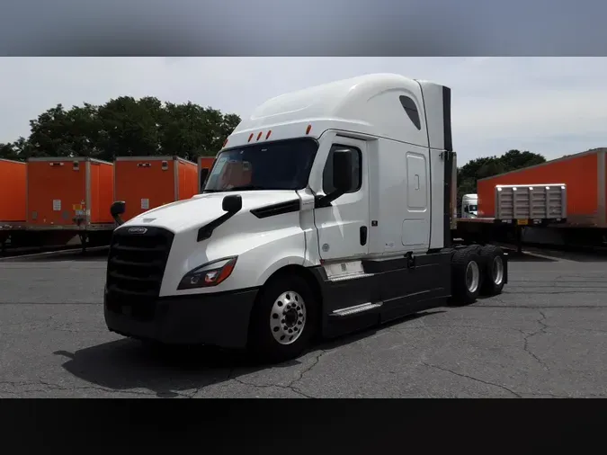 2023 Freightliner Cascadia 126