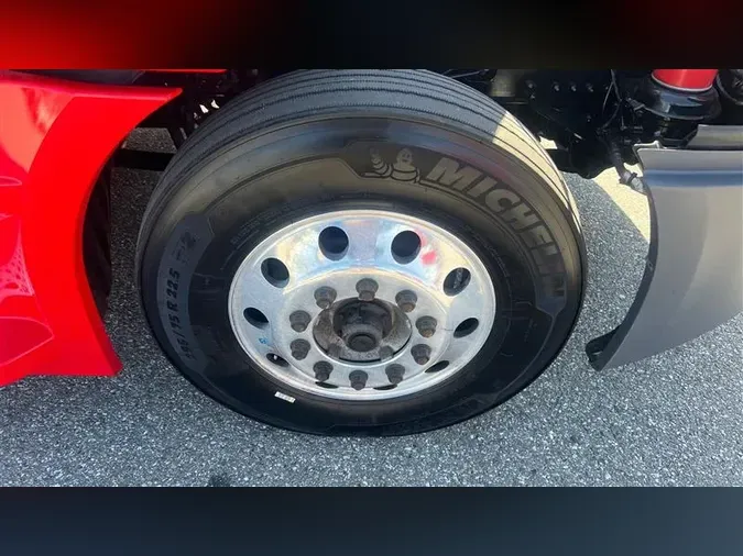 2022 FREIGHTLINER CA126