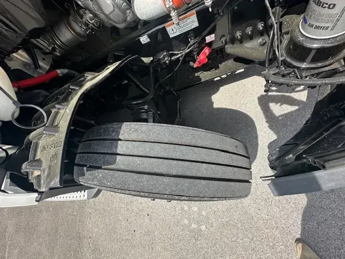 2021 FREIGHTLINER CASCADIA 126