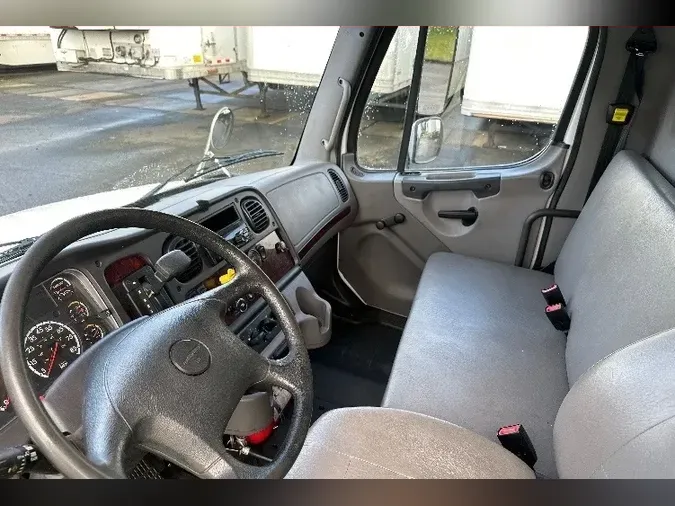 2018 Freightliner M2