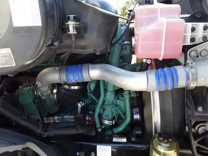 2020 VOLVO VNR64T-6401717c57eb647ca55ccb256bd09604580