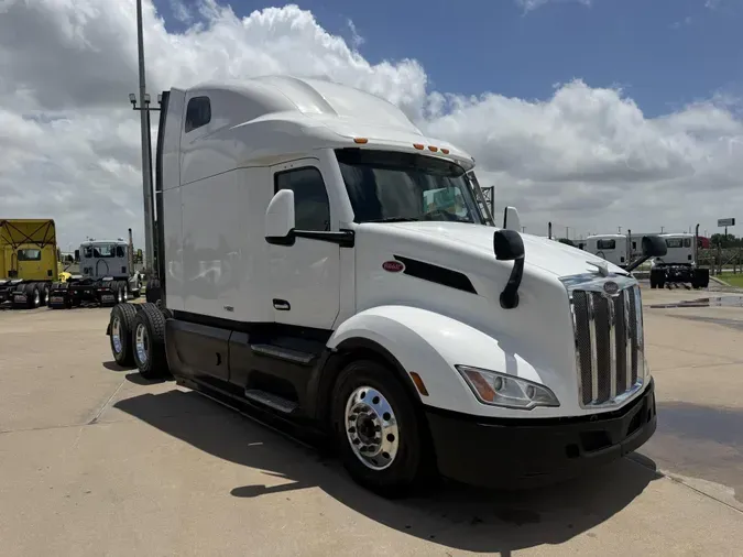2022 Peterbilt 579