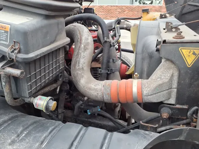 2020 NAVISTAR INTERNATIONAL MV607 (4X2)