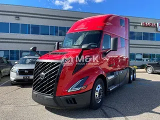 2026 VOLVO VNL64T860