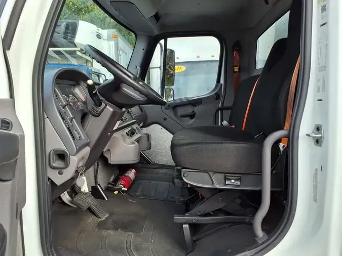 2019 FREIGHTLINER/MERCEDES M2 106171c4110abdda58eec83a626a2561b61