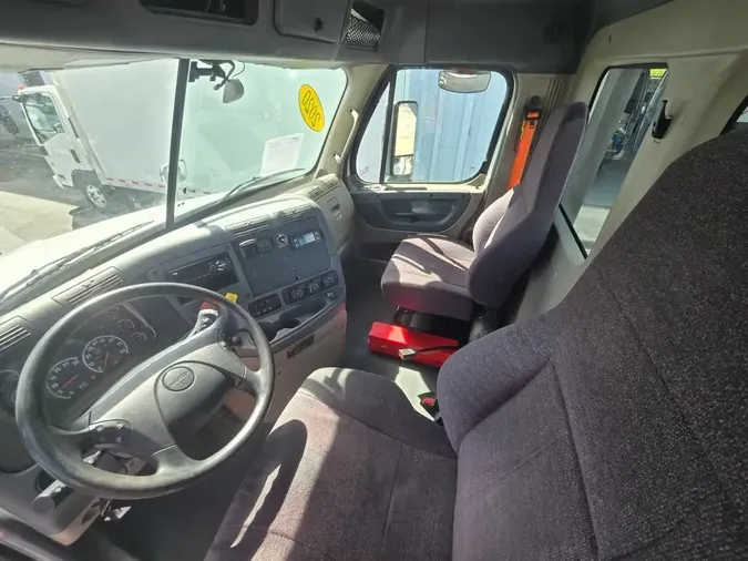 2020 FREIGHTLINER/MERCEDES CASCADIA 125