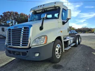 2018 FREIGHTLINER/MERCEDES CASCADIA 125