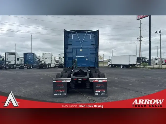 2020 VOLVO VNL760