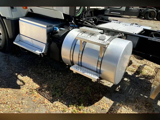2022 INT LT625 4x2