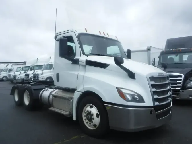 2019 FREIGHTLINER NEW CASCADIA PX12664