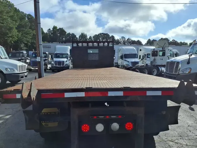 2015 FREIGHTLINER M2 106