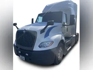 2021 International LT625