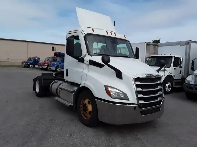 2020 FREIGHTLINER/MERCEDES NEW CASCADIA 116172d27a61c8e7de0871d7fd44284c8b6
