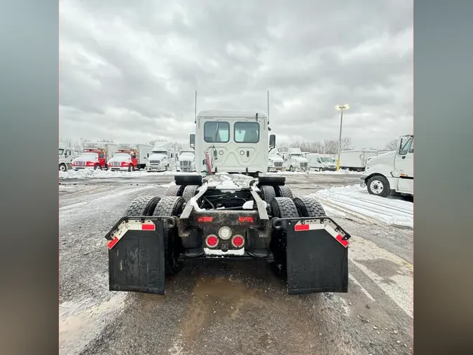 2018 FREIGHTLINER/MERCEDES CASCADIA 125