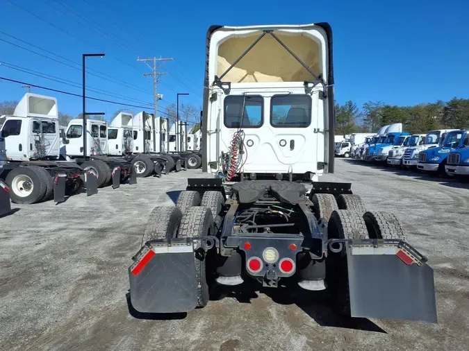 2020 FREIGHTLINER/MERCEDES NEW CASCADIA PX12664