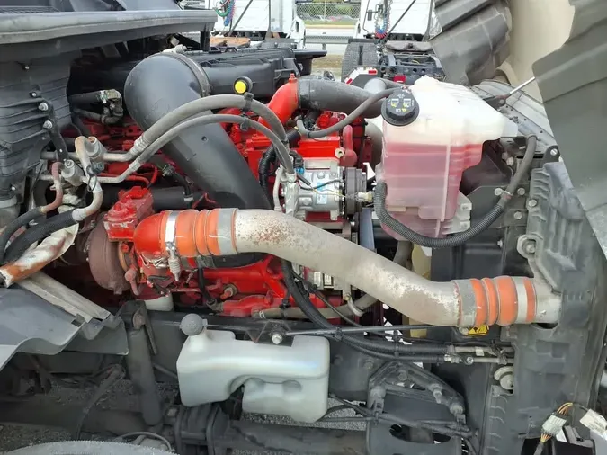 2020 NAVISTAR INTERNATIONAL LT625 SLPR CAB