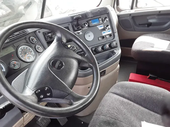 2017 FREIGHTLINER/MERCEDES CASCADIA 125