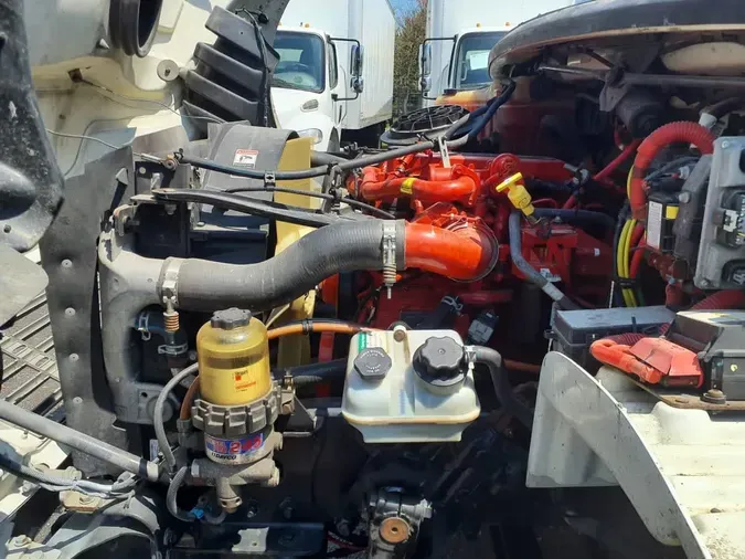 2019 FREIGHTLINER M2 106