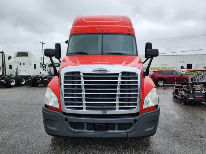 2020 FREIGHTLINER/MERCEDES CASCADIA 125