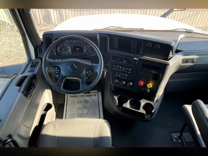 2023 INT LT625 6x4