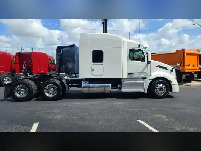 2022 Peterbilt 579