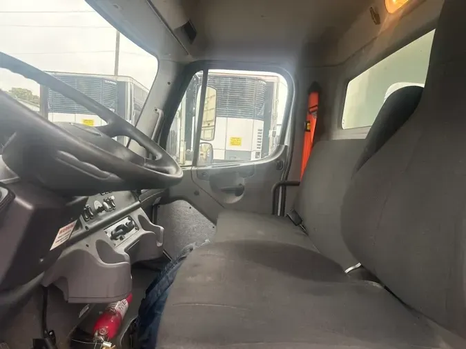 2020 FREIGHTLINER/MERCEDES M2 106173ac30a9614ad6ec20c4e656180bc00