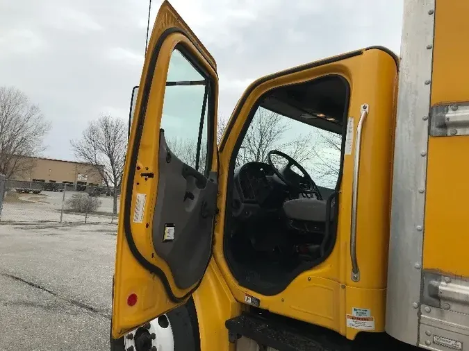 2018 Freightliner M2