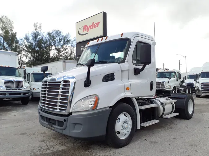 2016 FREIGHTLINER/MERCEDES CASCADIA 11317420cb0a758f7520f014b4884eb1336