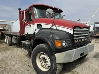 2007 MACK GRANITE CV713