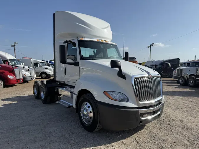 2020 International LT625