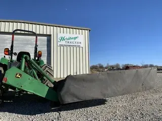 2004 John Deere 275