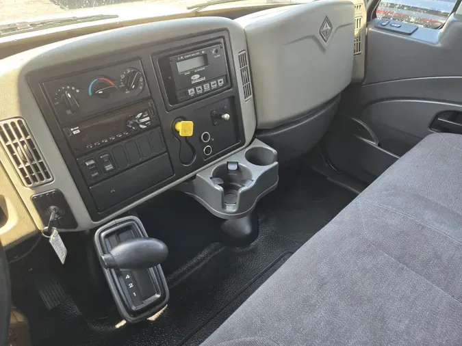 2017 International 4300-4X2