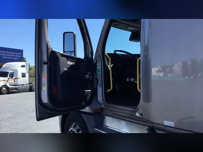 2024 Freightliner Cascadia 126