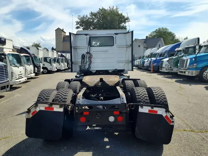 2018 VOLVO VNL64TRACTOR