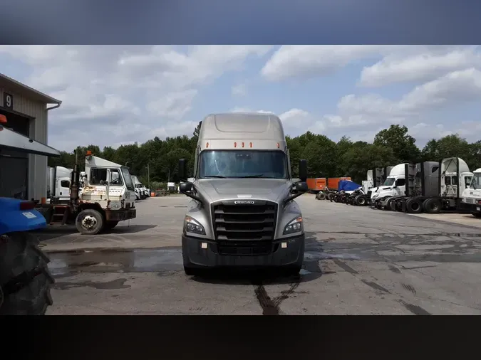 2021 Freightliner Cascadia